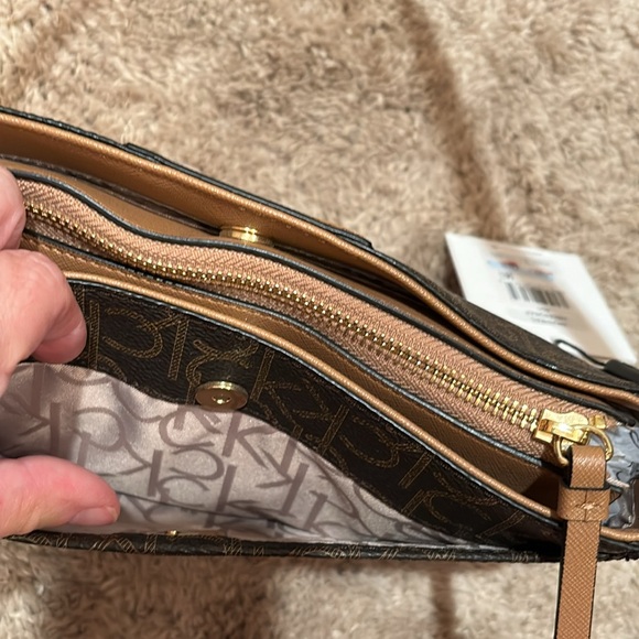 NWT Calvin Klein, shoulder bag, handbag purse, mother’s flowers roses, brown - Picture 7 of 15